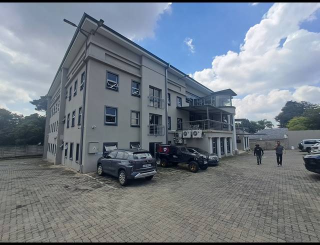 78M² OFFICE TO LET IN ILLOVO